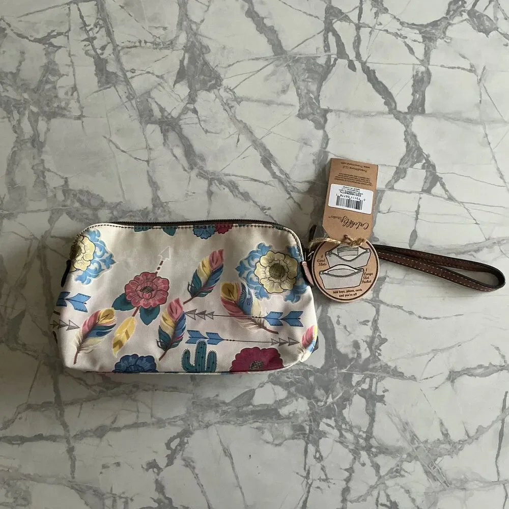 catchfly studio essentials pouch (nwt)